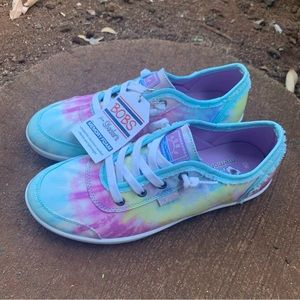 BOBS from sketchers tie dye shoes size 7